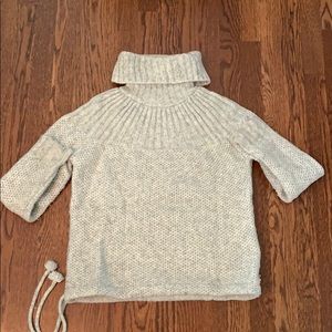 Oversized light gray turtle neck sweater
